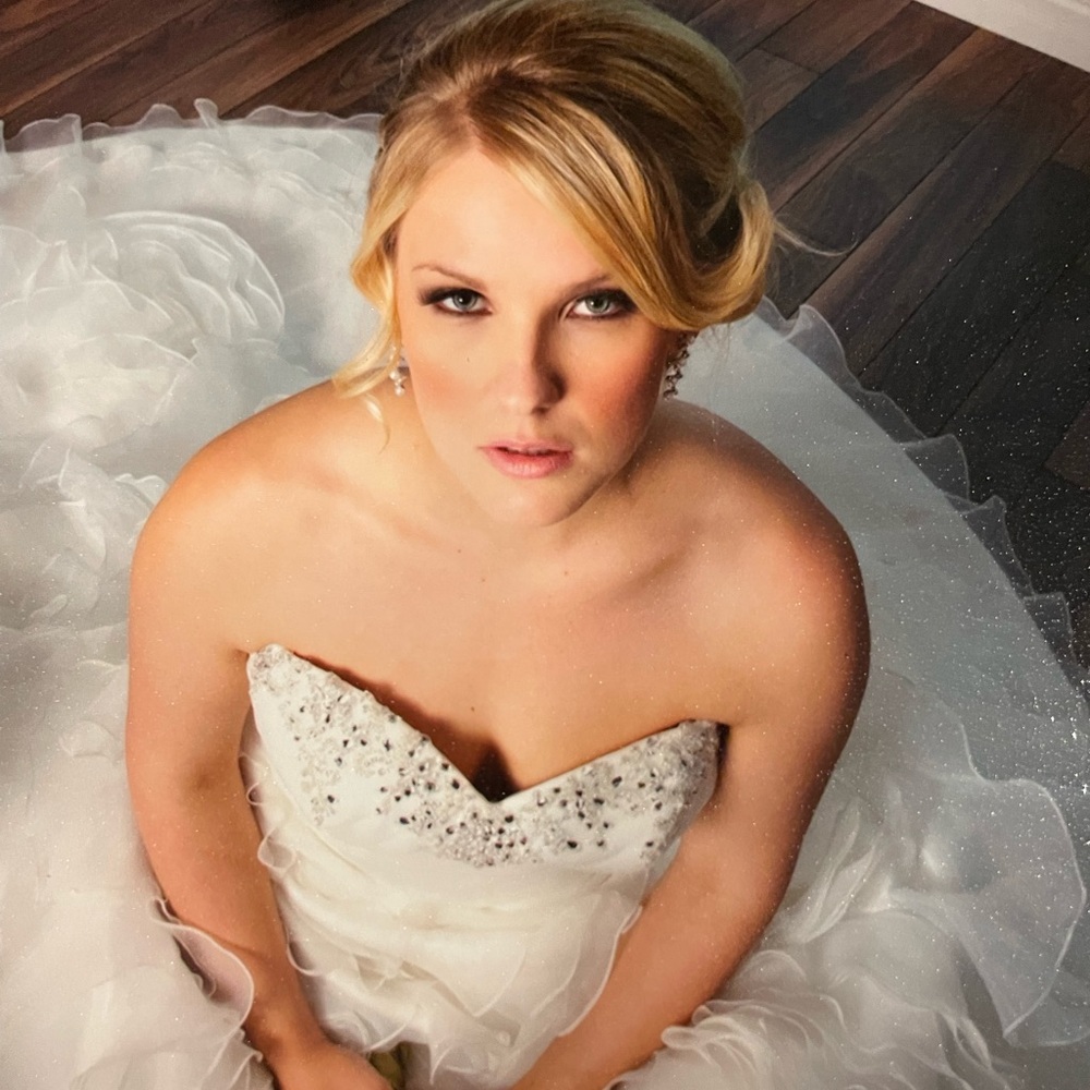 Freelance makeup artist
